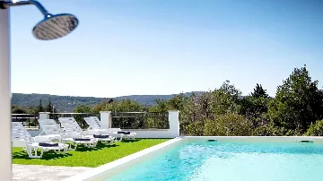 Villa for Up to 7 Guests in Dubrava kod Šibenika