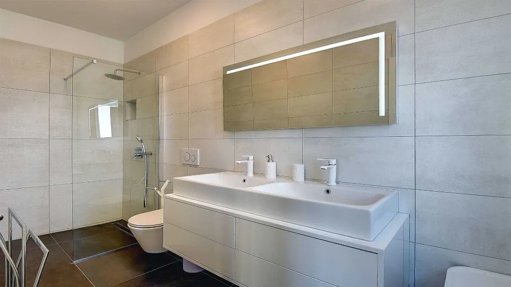 Villa in Pula for up to 16 Guests with Two Pools