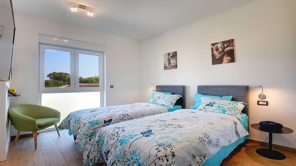 Villa in Pula for up to 16 Guests with Two Pools