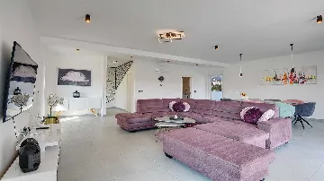 Villa in Pula for up to 16 Guests with Two Pools