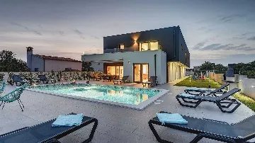 Pula 4-Bedroom Villa with Private Pool & Kids Play