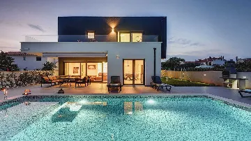 Pula 4-Bedroom Villa with Private Pool & Kids Play