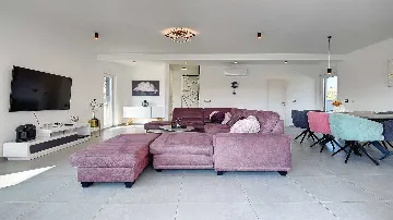 Pula 4-Bedroom Villa with Private Pool & Kids Play