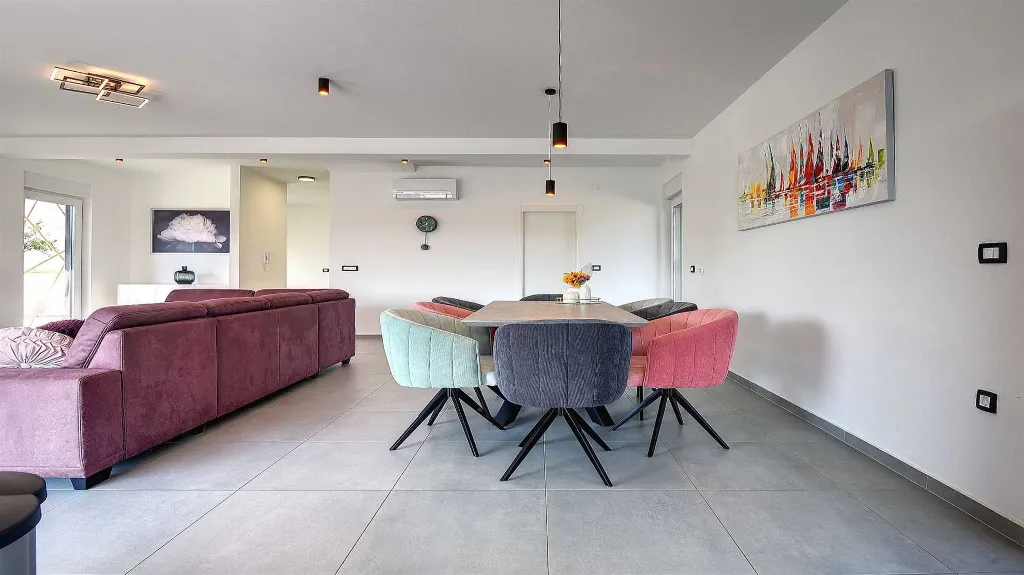 Pula 4-Bedroom Villa with Private Pool & Kids Play
