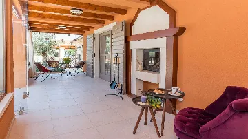 3-Bedroom Villa for 6 Guests in Skradin