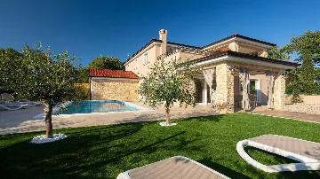 Poolside Villa in Pinezići for up to 10 Guests