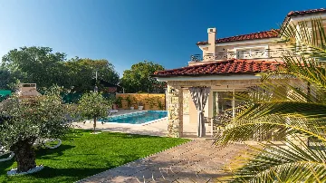 Poolside Villa in Pinezići for up to 10 Guests