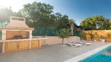 Poolside Villa in Pinezići for up to 10 Guests