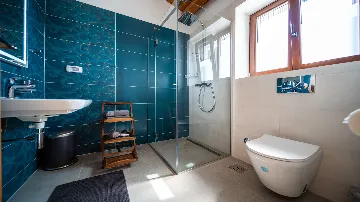 4-Bedroom Villa with Heated Pool in Hrboki