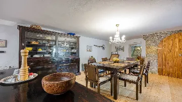 Three-Bedroom Villa with Garden in Malinska