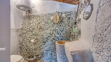 Three-Bedroom Villa with Garden in Malinska