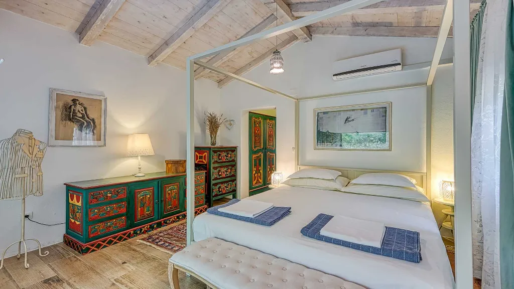Stone Villa with Sea Views in Malinska