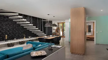 Nin Villa with Pool and Terrace Views