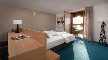 Nin Villa with Pool and Terrace Views