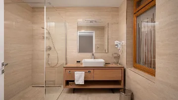 Nin Villa with Pool and Terrace Views