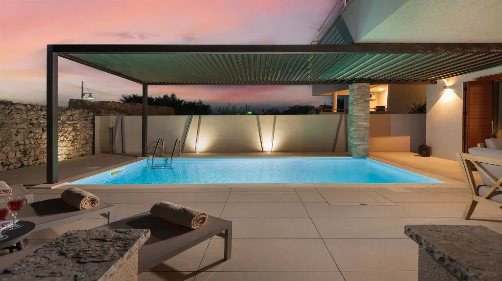 Nin Villa with Pool and Terrace Views