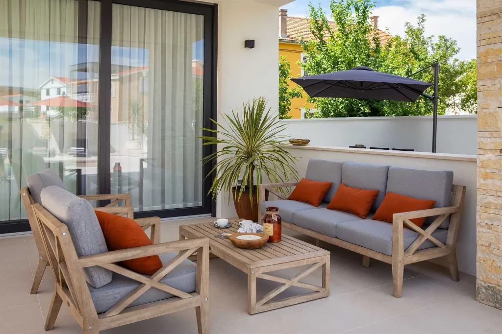 Beachfront Villa with Pool in Petrčane