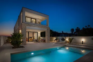 Beachfront Villa with Pool in Petrčane