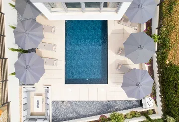 Villa with Pool in Petrčane for 8