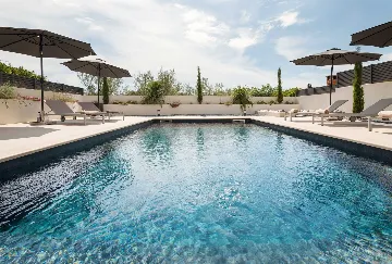 Villa with Pool in Petrčane for 8