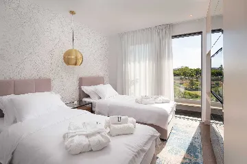 Villa with Pool in Petrčane for 8