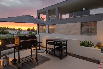 Villa with Pool in Petrčane for 8