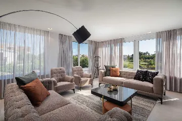 Villa with Pool in Petrčane for 8