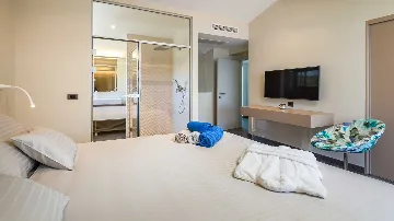 4-Bedroom Villa in Okrug Gornji, Croatia