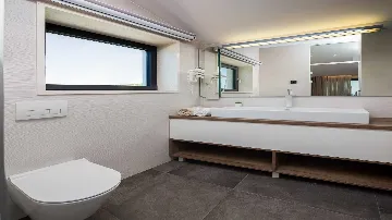 4-Bedroom Villa in Okrug Gornji, Croatia