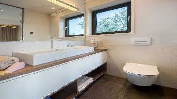 4-Bedroom Villa in Okrug Gornji, Croatia