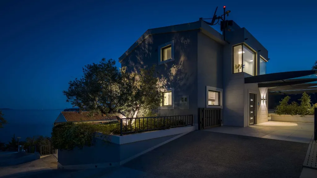 4-Bedroom Villa in Okrug Gornji, Croatia