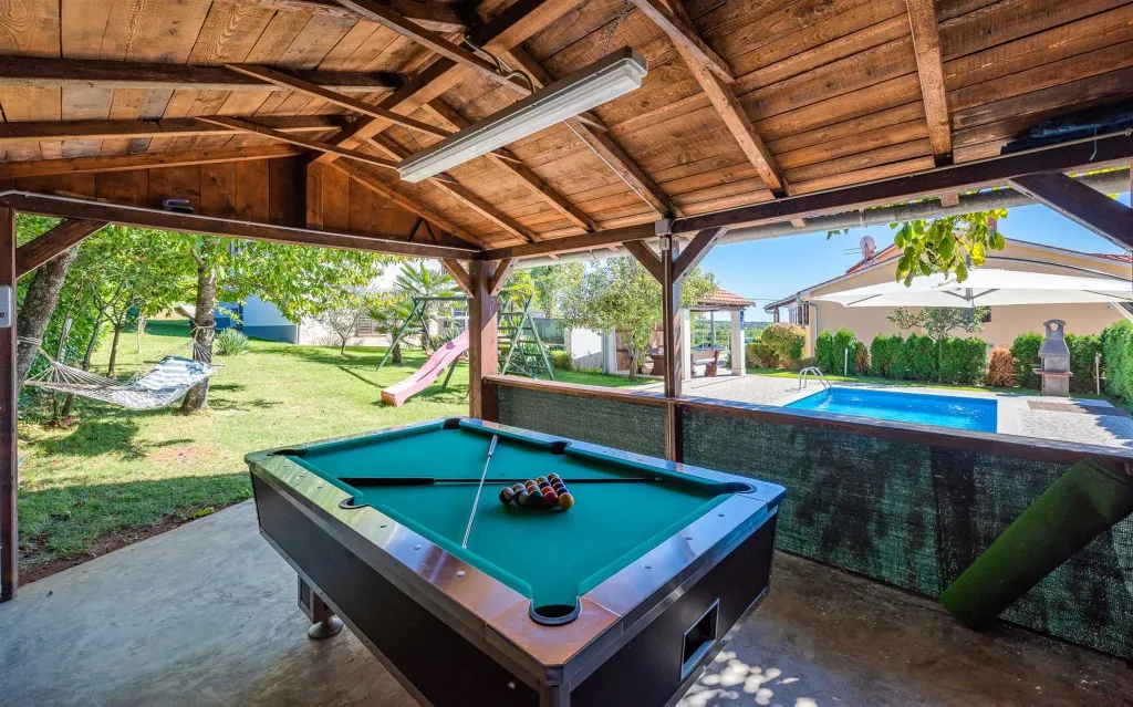 Terrace Retreat Villa Pazin