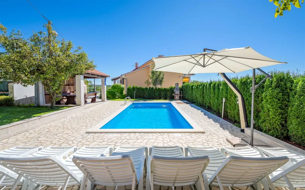 Terrace Retreat Villa Pazin