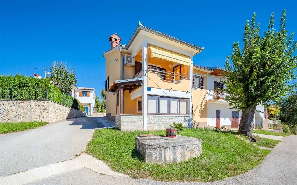Terrace Retreat Villa Pazin