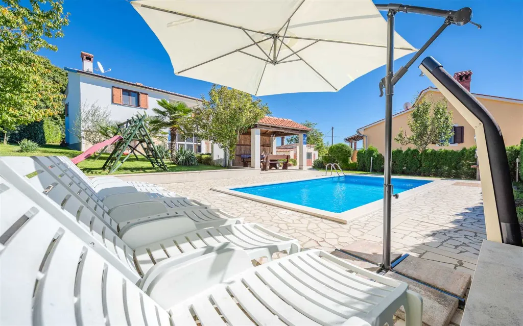 Terrace Retreat Villa Pazin