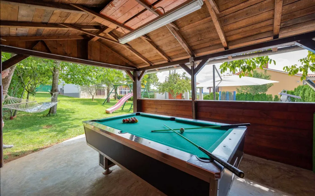 Terrace Retreat Villa Pazin