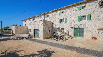 Renovated Istrian Villa for 6 in Višnjan