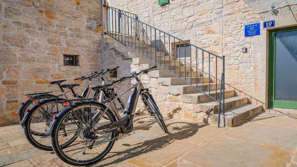 Renovated Istrian Villa for 6 in Višnjan