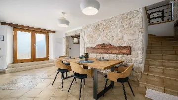 Renovated Istrian Villa for 6 in Višnjan