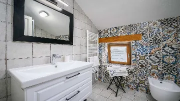 Renovated Villa in Višnjan for 8 Guests