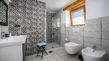 Renovated Villa in Višnjan for 8 Guests
