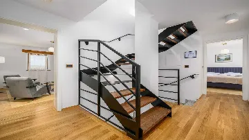 Renovated Villa in Višnjan for 8 Guests