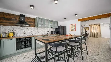 Renovated Villa in Višnjan for 8 Guests