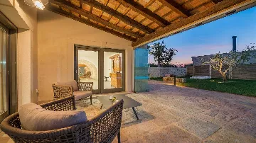 Renovated Villa in Višnjan for 8 Guests