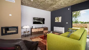 Villa with Heated Pool in Višnjan