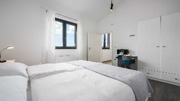 Villa with Heated Pool in Višnjan