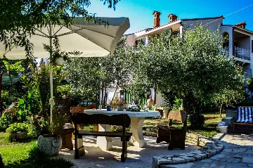 Pula Villa for Up to 12 Guests, Private Pool