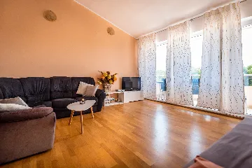 Pula Villa for Up to 12 Guests, Private Pool