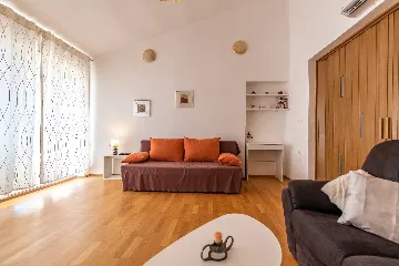 Pula Villa for Up to 12 Guests, Private Pool