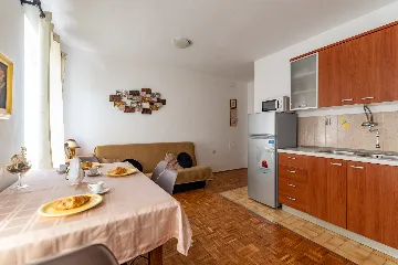 Pula Villa for Up to 12 Guests, Private Pool